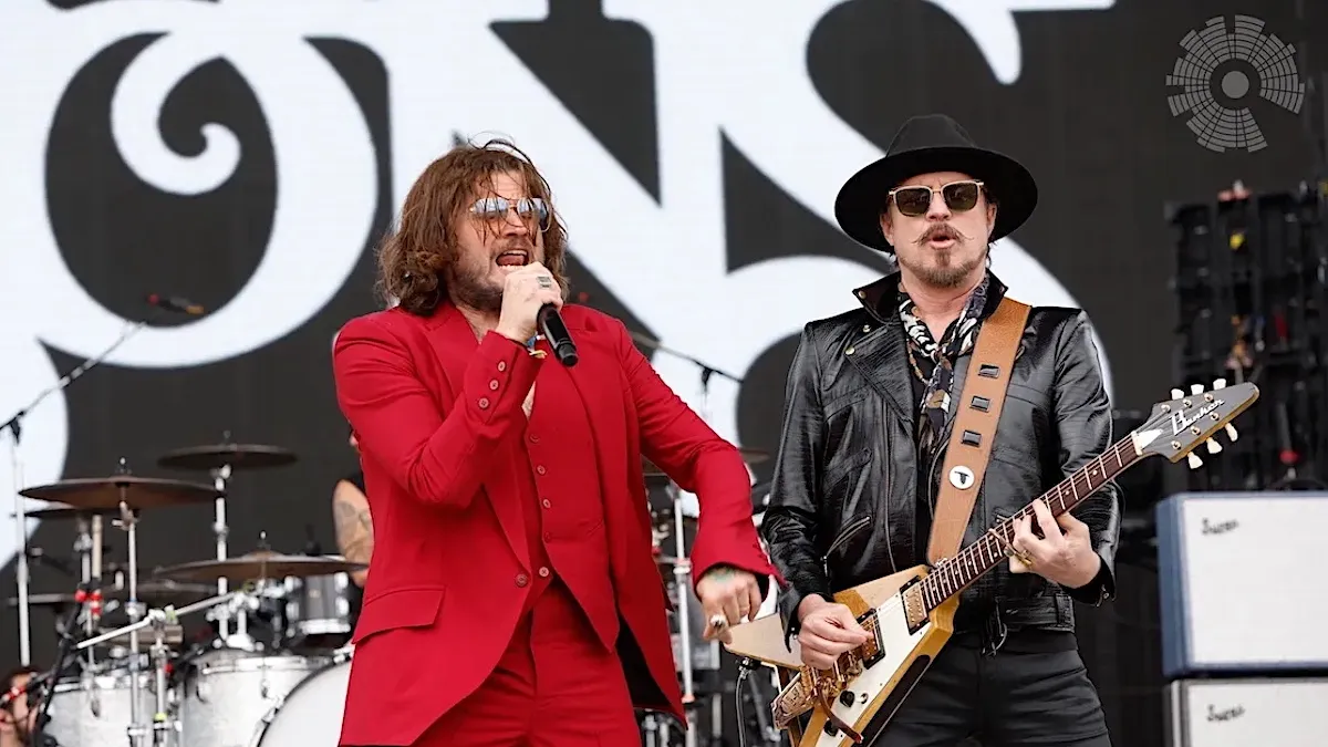 Rival Sons performing on tour